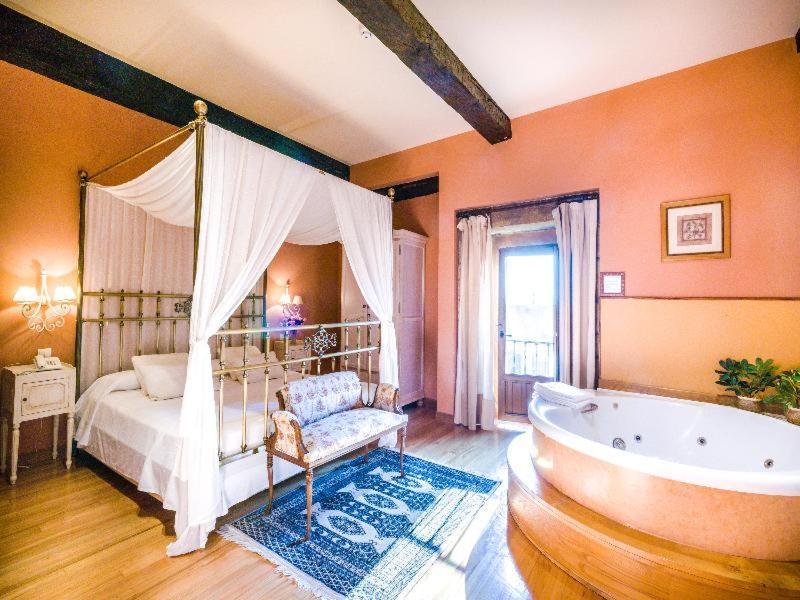 Hotel Palacio Garcia Quijano Corrales De Buelna ห้อง รูปภาพ