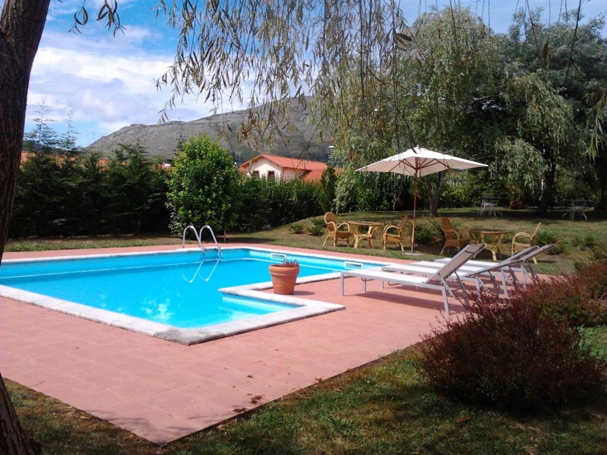 Hotel Palacio Garcia Quijano Corrales De Buelna ภายนอก รูปภาพ