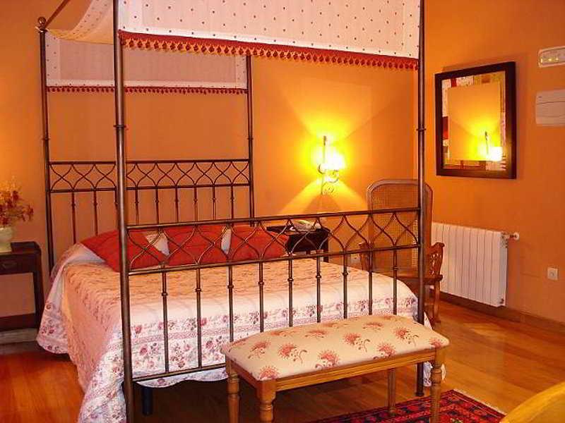 Hotel Palacio Garcia Quijano Corrales De Buelna ภายนอก รูปภาพ