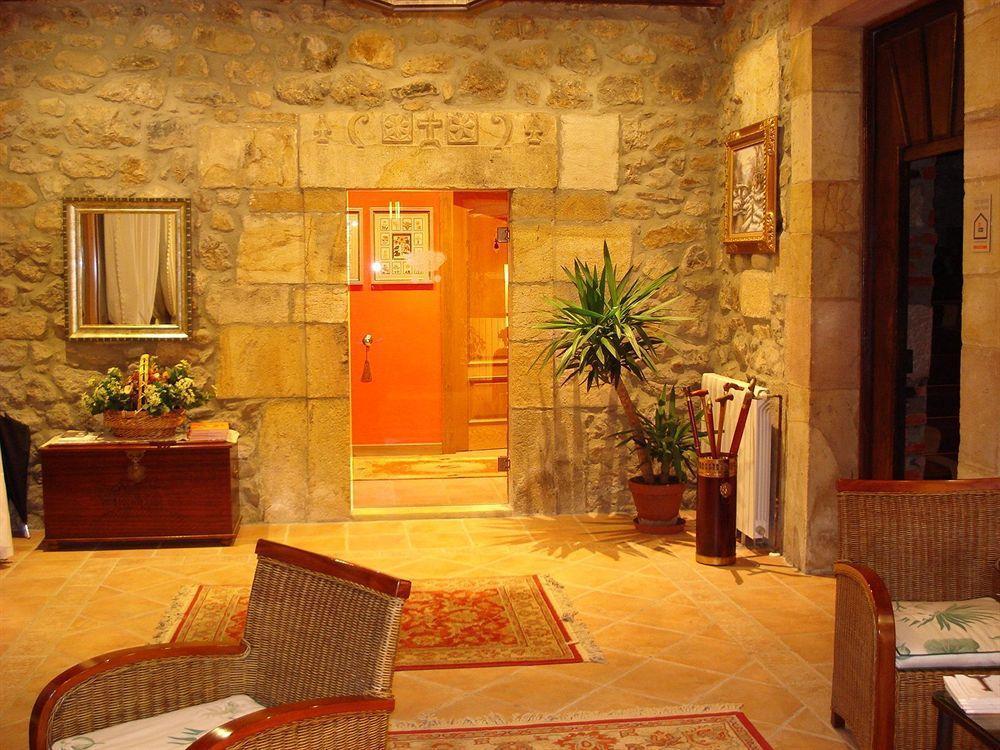 Hotel Palacio Garcia Quijano Corrales De Buelna ภายนอก รูปภาพ