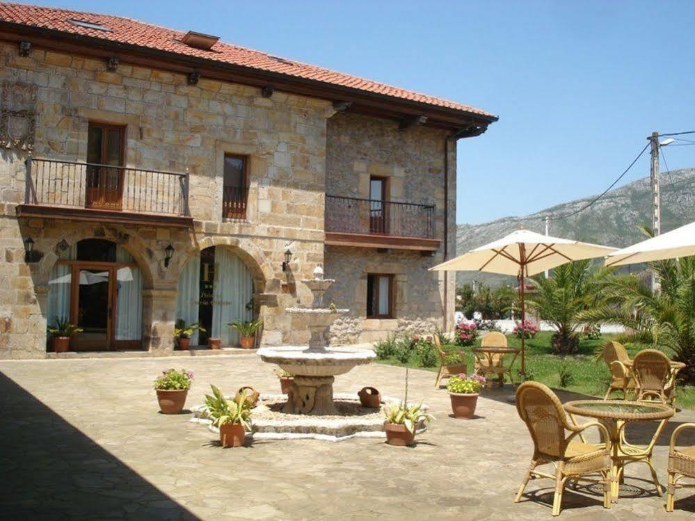 Hotel Palacio Garcia Quijano Corrales De Buelna ภายนอก รูปภาพ